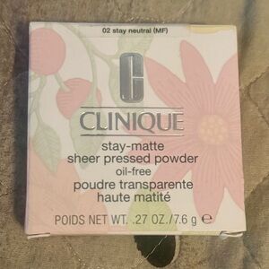 Clinique Stay-Matte Sheer Pressed Powder - Neutral